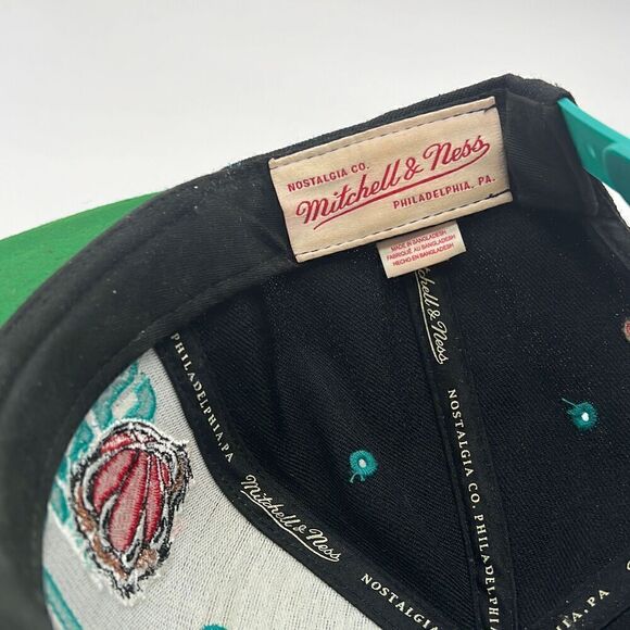NBA Vancouver Grizzlies Cap, Mitchell & Ness, Snapback, Hardwood Classics‎ - Picture 5 of 6
